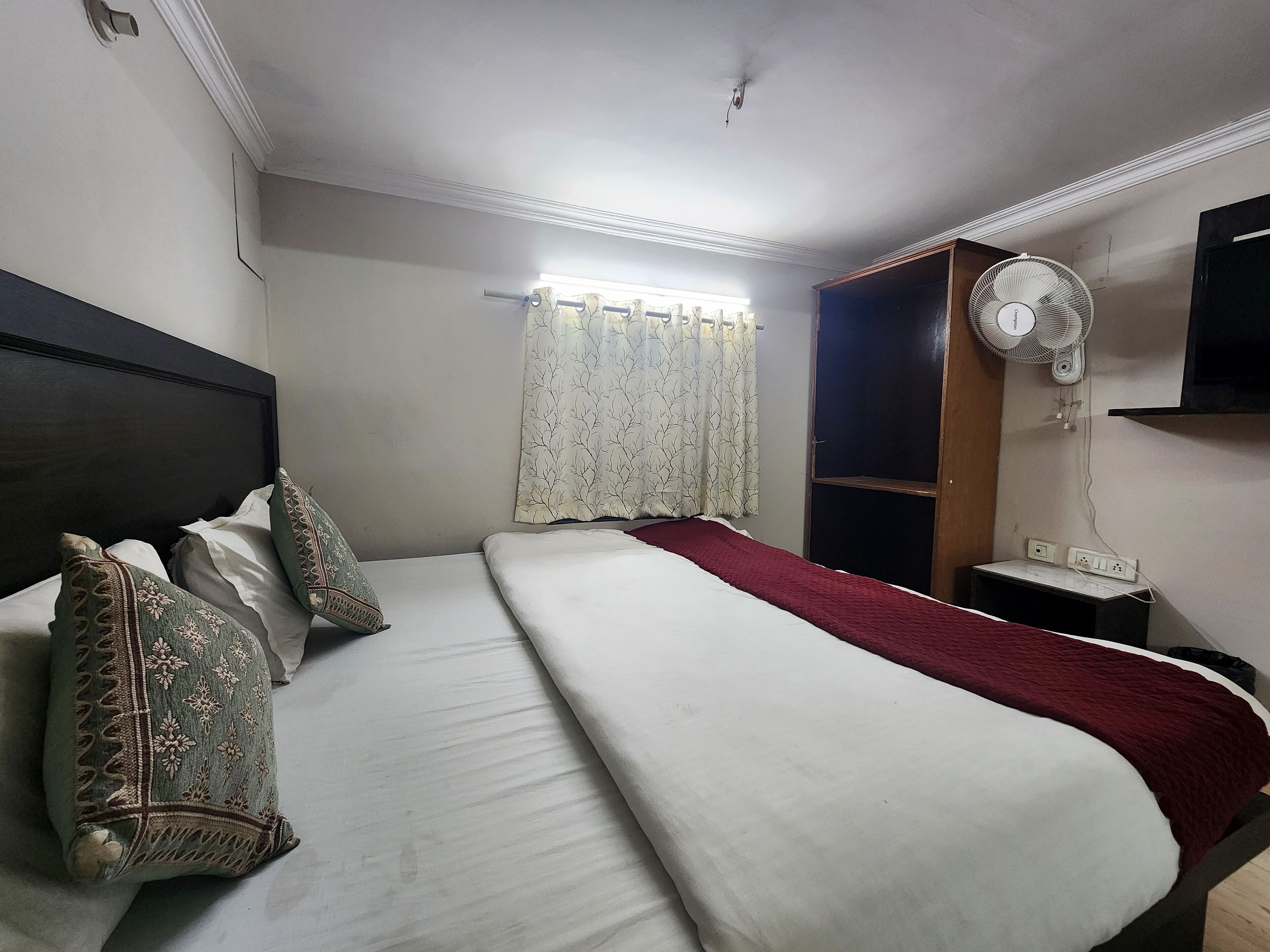 Deluxe Room | Free WiFi