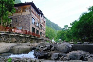 Exterior - Huaqiangu Hostel (Hangzhou)