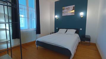 2 chambres, lit parapluie