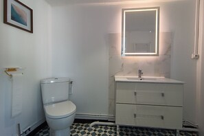 Shower, towels - Villa Marea, fisherman's cottage for 4 people (Cayeux-sur-Mer)