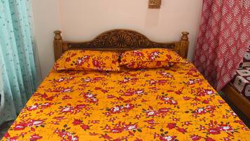 Basic Single Room, Mountain View