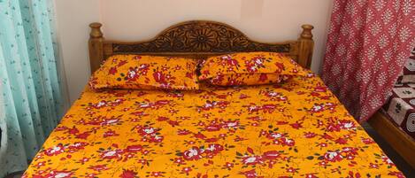 Basic Single Room, Mountain View