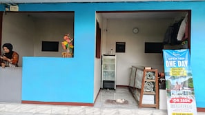 Lobby - Taba Yama Homestay (Banyuwangi)