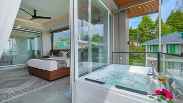 Signature Double Room | Desk, laptop workspace, free WiFi