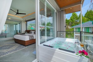 Signature Double Room | Desk, laptop workspace, free WiFi