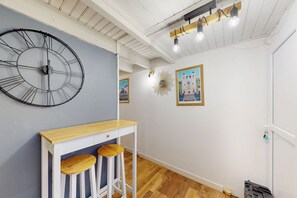 Interior - Charming T1 Nantes center near tramway & train station (Nantes)