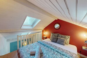 1 bedroom, desk, iron/ironing board, bed sheets - Charming T1 Nantes center near tramway & train station (Nantes)