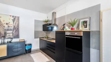 Frigorífic, forn, placa de cuina i rentaplats