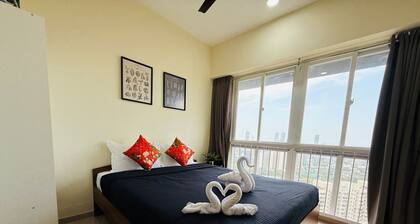 1BR Service Apart Parel 3405 Near TMH By Florastays