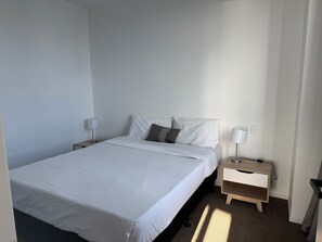 1 bedroom, WiFi, bed sheets - Skytower view with balcony in CBD high level (cbd)