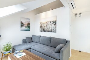 Télévision, chaîne hi-fi