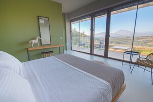 In-room safe, blackout drapes, iron/ironing board, free WiFi