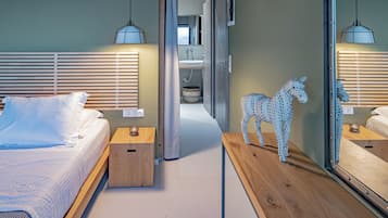 In-room safe, blackout drapes, iron/ironing board, free WiFi