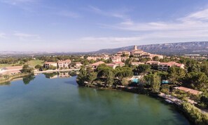 Aerial view - Apartment in Provence Near Golf Course (Mallemort)