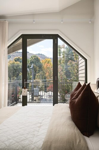 Apartment One - Apartments on Gavan - Welcome to Your Luxurious Getaway at Apartments on Gavan.