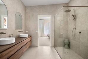 Bathroom - Apartment One - Apartments on Gavan - Welcome to Your Luxurious Getaway at Apartments on Gavan. (Bright)