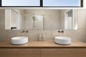 Bathroom - Apartment Two - Apartments on Gavan - Welcome to Your Luxurious Getaway at Apartments on Gavan. (Bright)