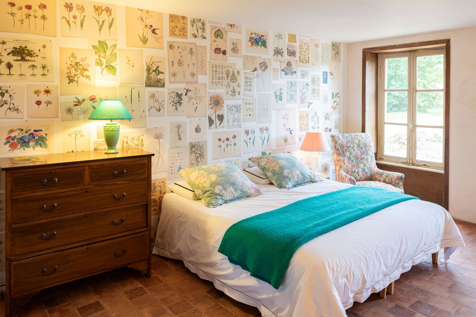 8 chambres, accès Internet, draps fournis