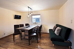 Dining - Marvelous 3-bedroom cottage in charming Telgárt awaits you (Telgárt)