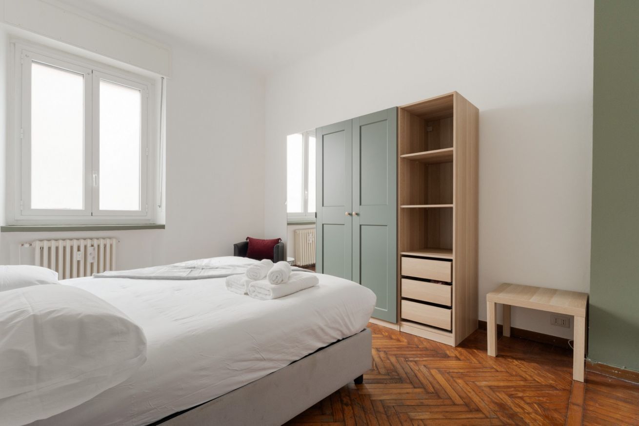 2 Schlafzimmer, Bügeleisen/Bügelbrett