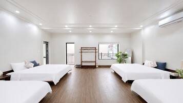 Superior Family | Minibar, free WiFi, bed sheets
