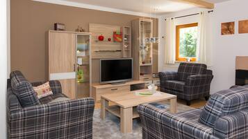 Fernseher, Kamin, Tischtennisplatte