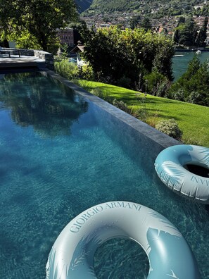 Outdoor pool - Villa Gea with pool overlooking the lake (Lenno)