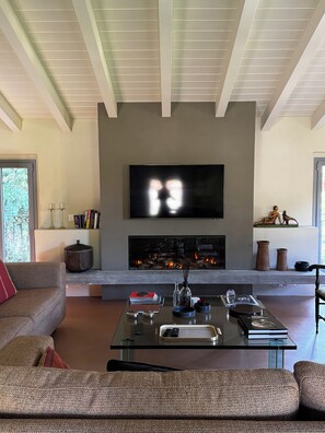 Smart TV - Villa Gea with pool overlooking the lake (Lenno)