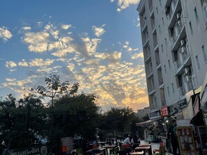 Outdoor dining - Brij Darshan (Vrindavan)