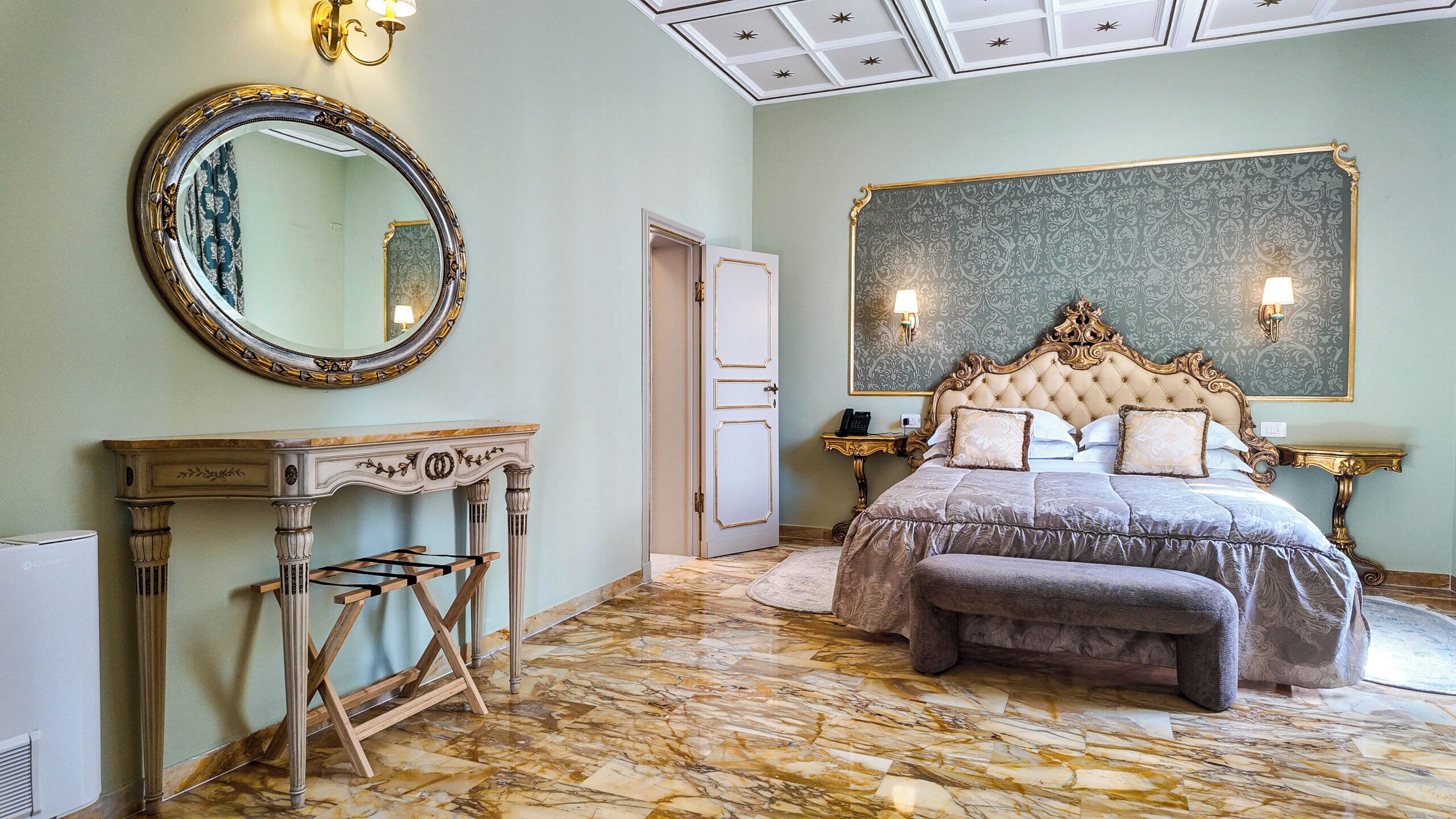 Premier suite, uitzicht op park | Een bureau, een laptopwerkplek, gratis wifi, beddengoed