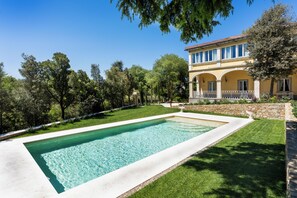 Outdoor pool - Hotel Villa L'Avvenire (Siena)