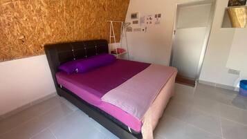 Desk, bed sheets