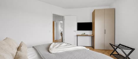 1 室のベッドルーム、アイロン / アイロン台、WiFi (無料)、ベッドシーツ