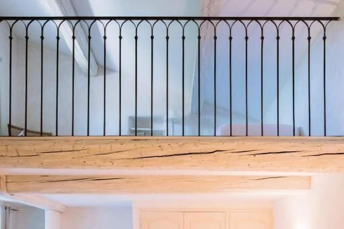 Phòng Suite dành cho gia đình, quang cảnh vườn | Két bảo mật tại phòng, bàn ủi/dụng cụ ủi quần áo