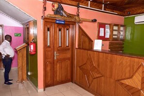 Reception - hotel le printemps (Douala)