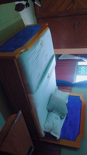 Classic Room, Balcony | Desk, laptop workspace, free WiFi - hotel le printemps (Douala)