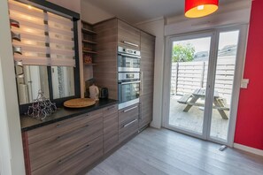 Interior - Gite Brest at the End of the Pier – One of Fabie’s Gîtes (Brest)