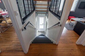 Interior - Gite Brest at the End of the Pier – One of Fabie’s Gîtes (Brest)