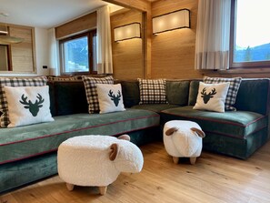 TV, offices - Charming ground floor flat with breathtaking views (Cortina d'Ampezzo)