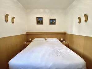 2 bedrooms, desk, iron/ironing board, WiFi - Cozy flat in amazing central location (Cortina d'Ampezzo)