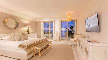 In-room safe, iron/ironing board, free WiFi