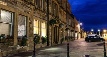 Royal Oak Court Retreat