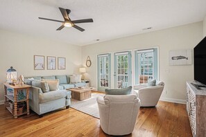 Een smart-tv en videogames