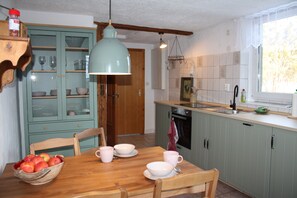 Private kitchen - Cozy vacation home/apartment Kleine Auszeit Blumenthal (Ferdinandshof)