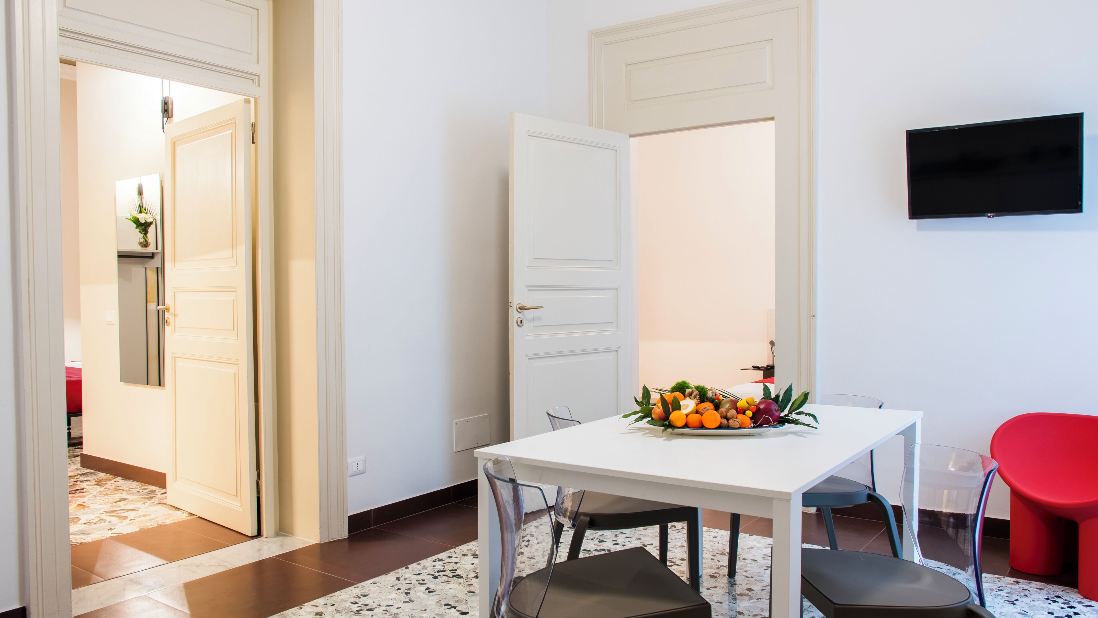 Deluxe Apartment | Dining