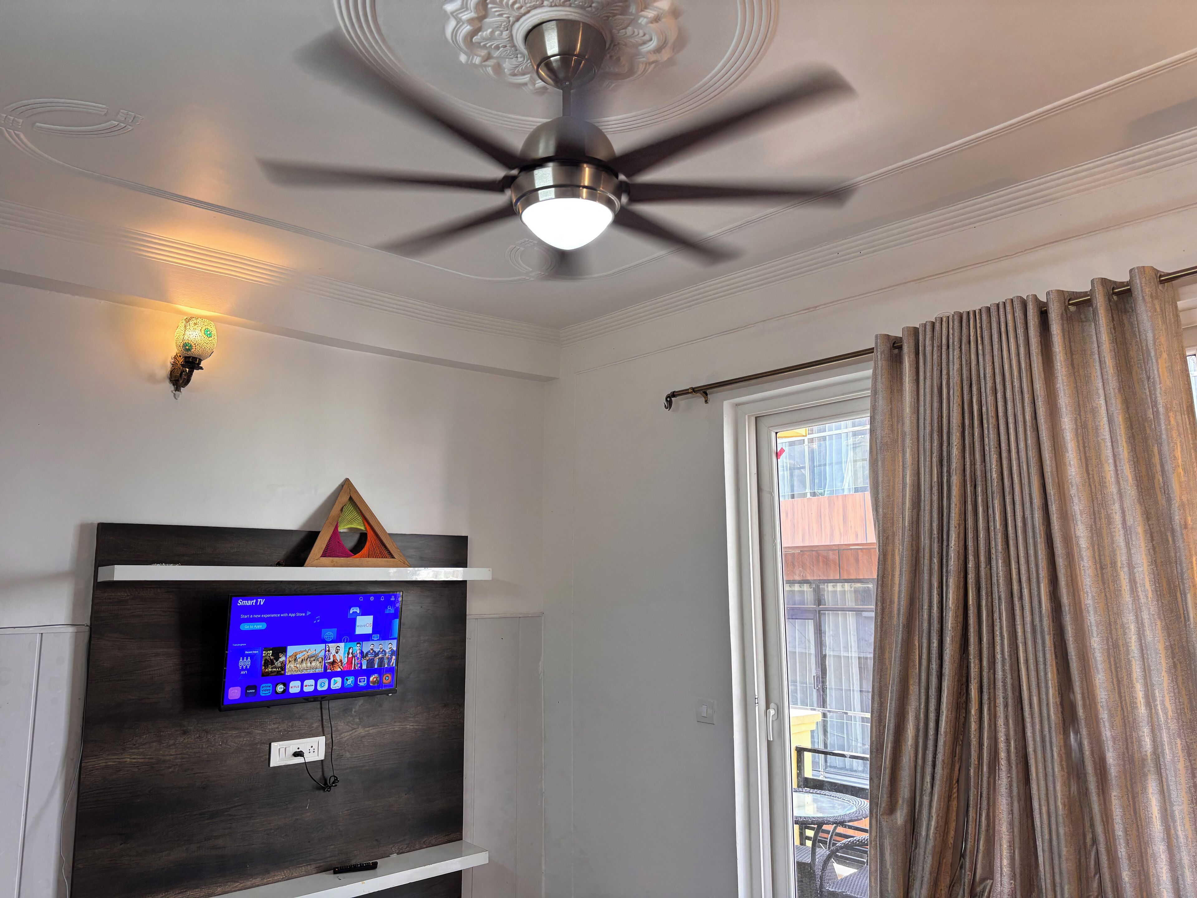 Deluxe Double Room, Balcony, Mountain View | Interior