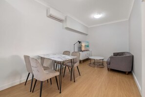 Interior - 2BDR Granny Flat For Family Retreat (Koonawarra)