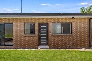 Exterior detail - 2BDR Granny Flat For Family Retreat (Koonawarra)