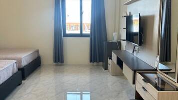 Suite – premium | Skrivebord, wi-fi (inkludert) og sengetøy