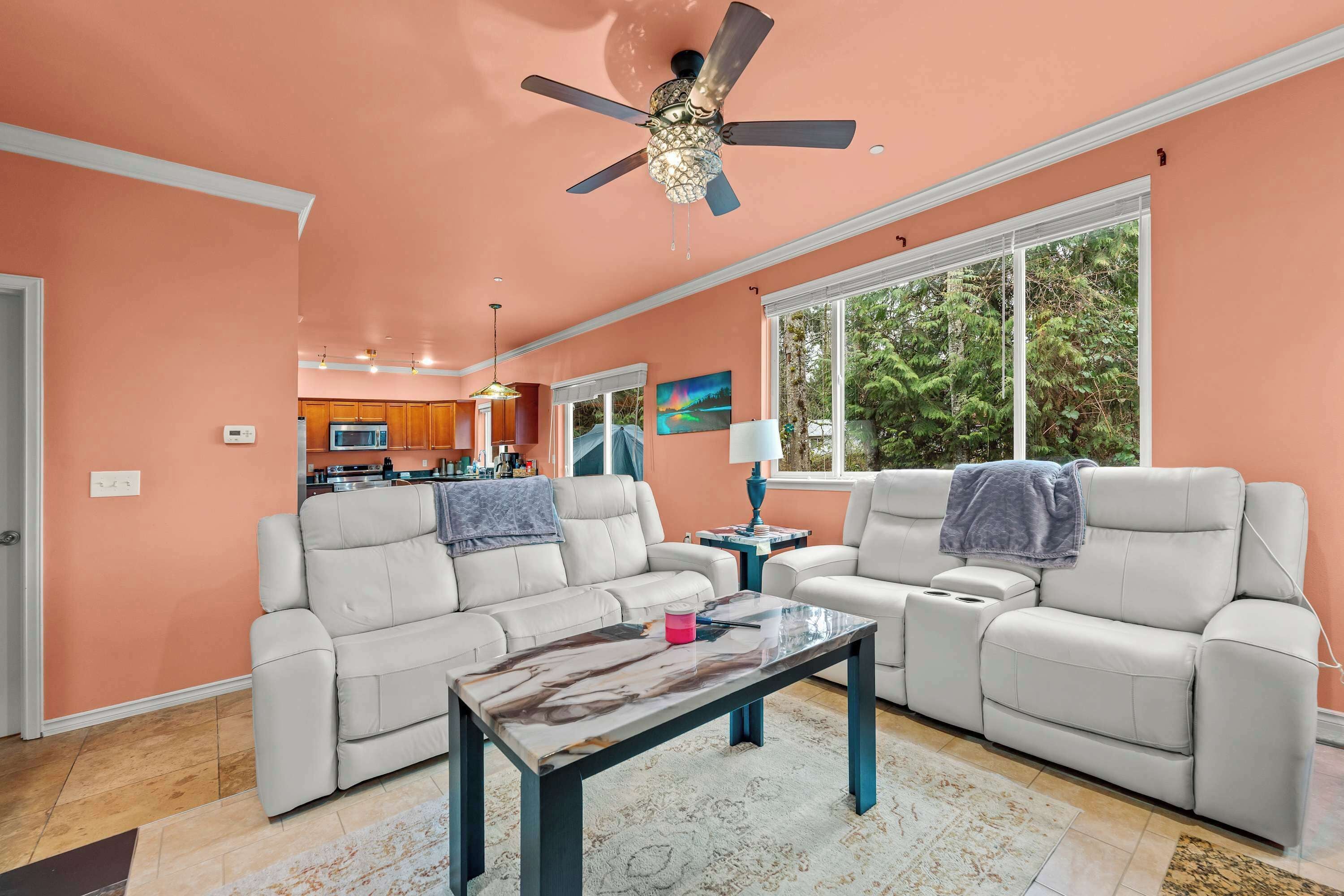 Smart TV, fireplace, video games, offices